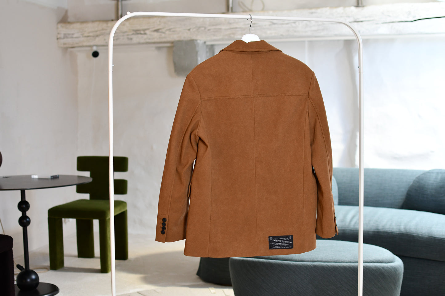 Tailored Blazer Minimal Logo Earth