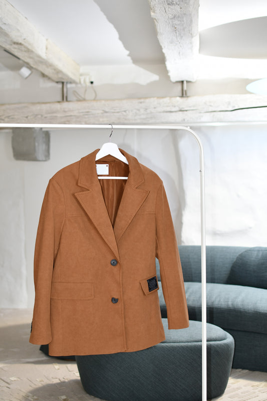 Tailored Blazer Minimal Logo Earth